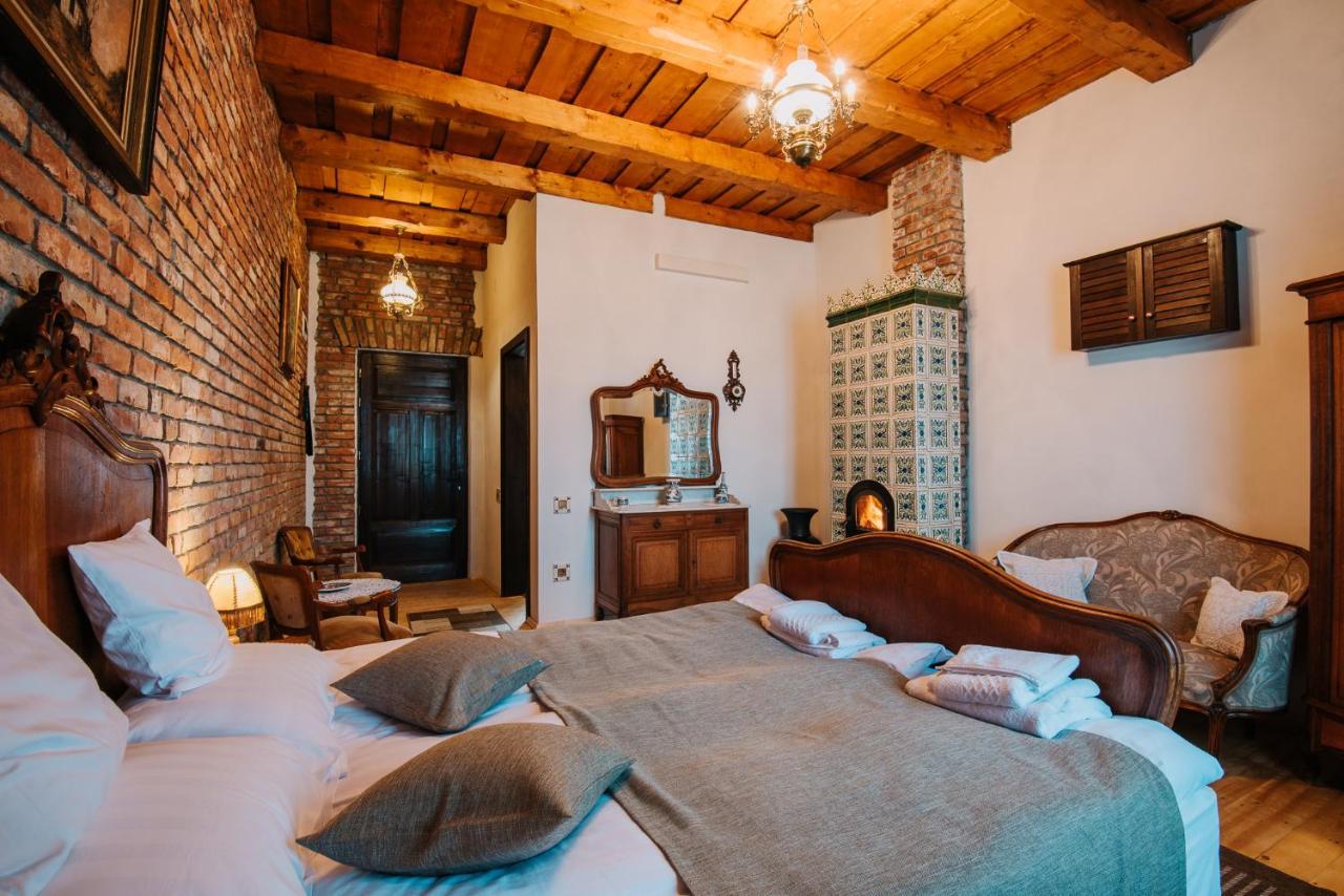Molnos Kuria Pension Corund  Luaran gambar